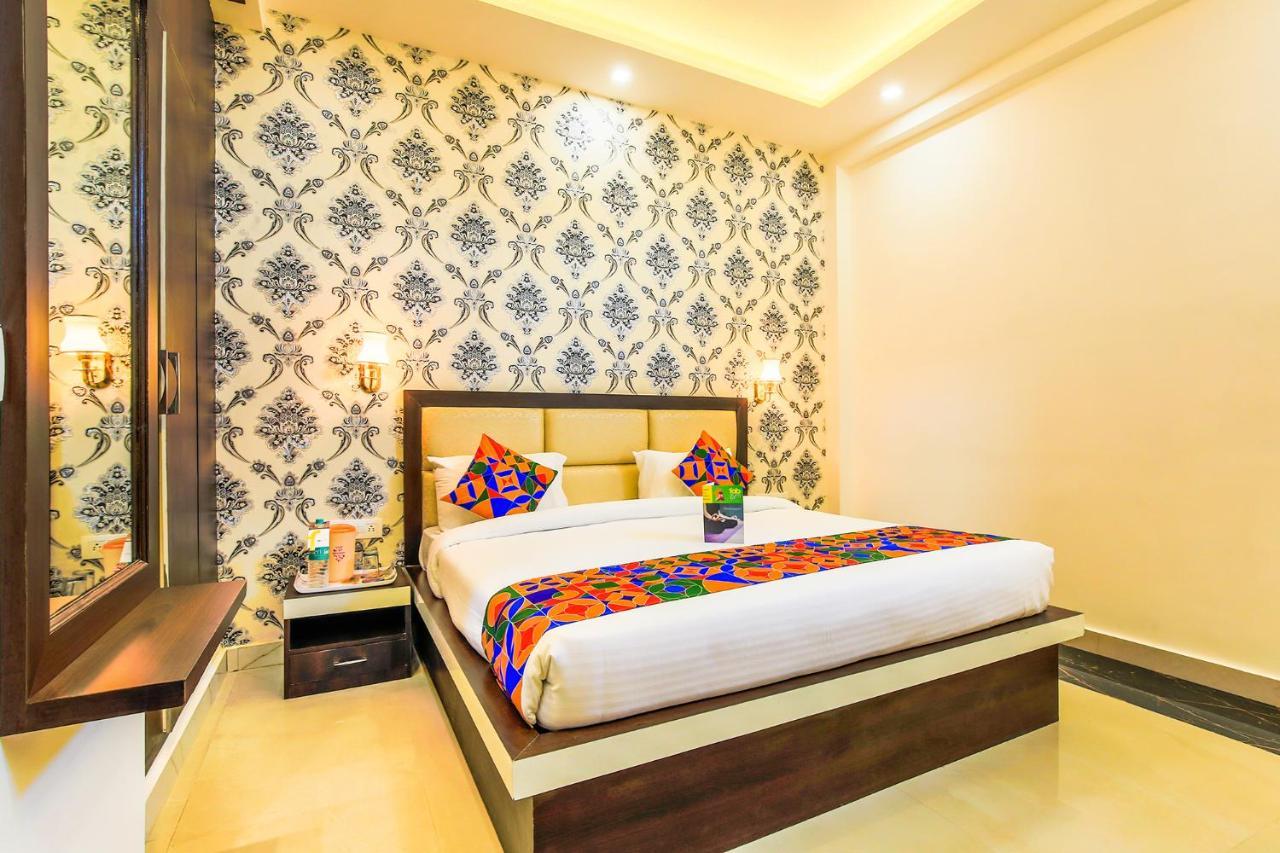 Fabhotel Star Of Taj Restobar Fatehabad Road Agra  Extérieur photo