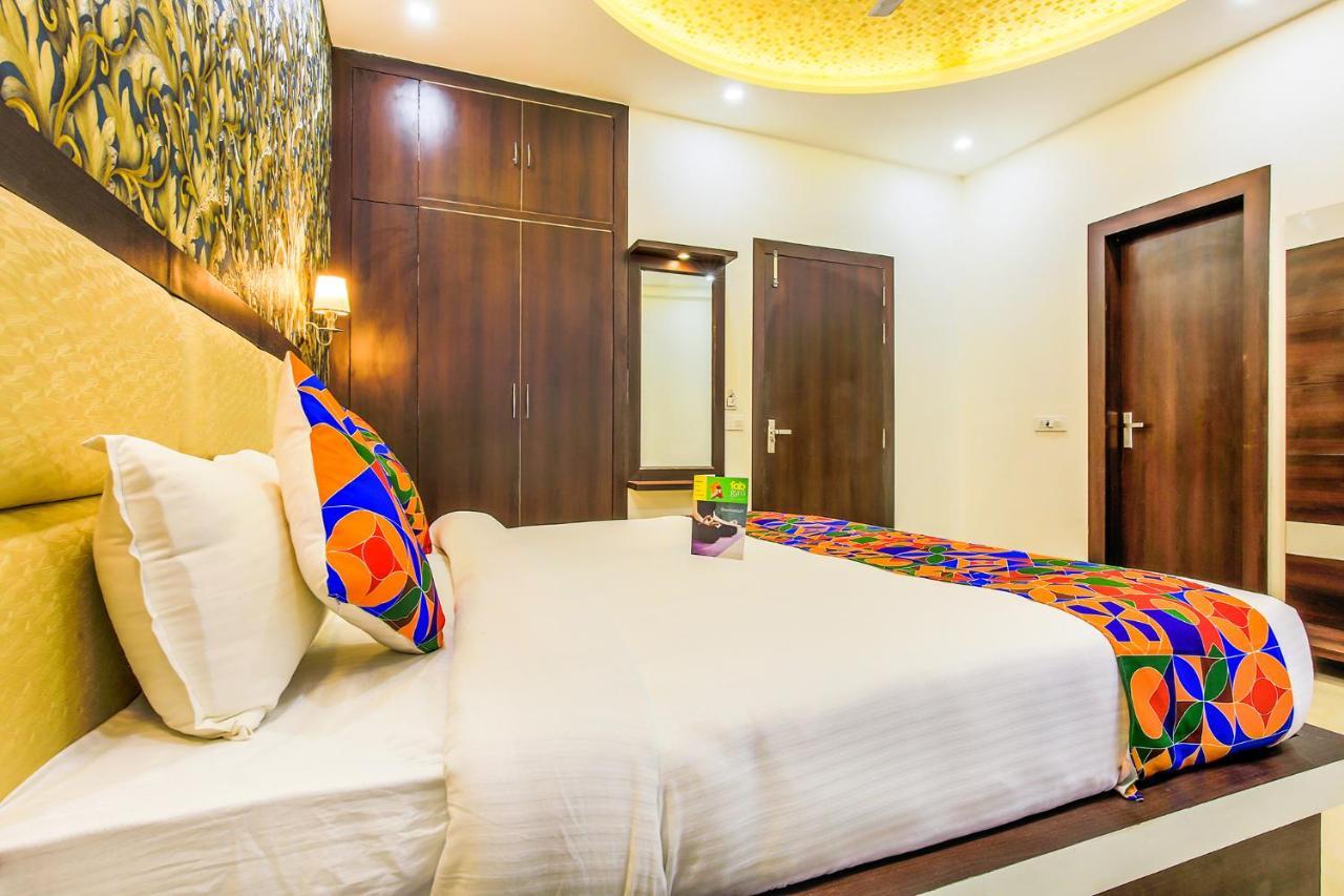 Fabhotel Star Of Taj Restobar Fatehabad Road Agra  Extérieur photo