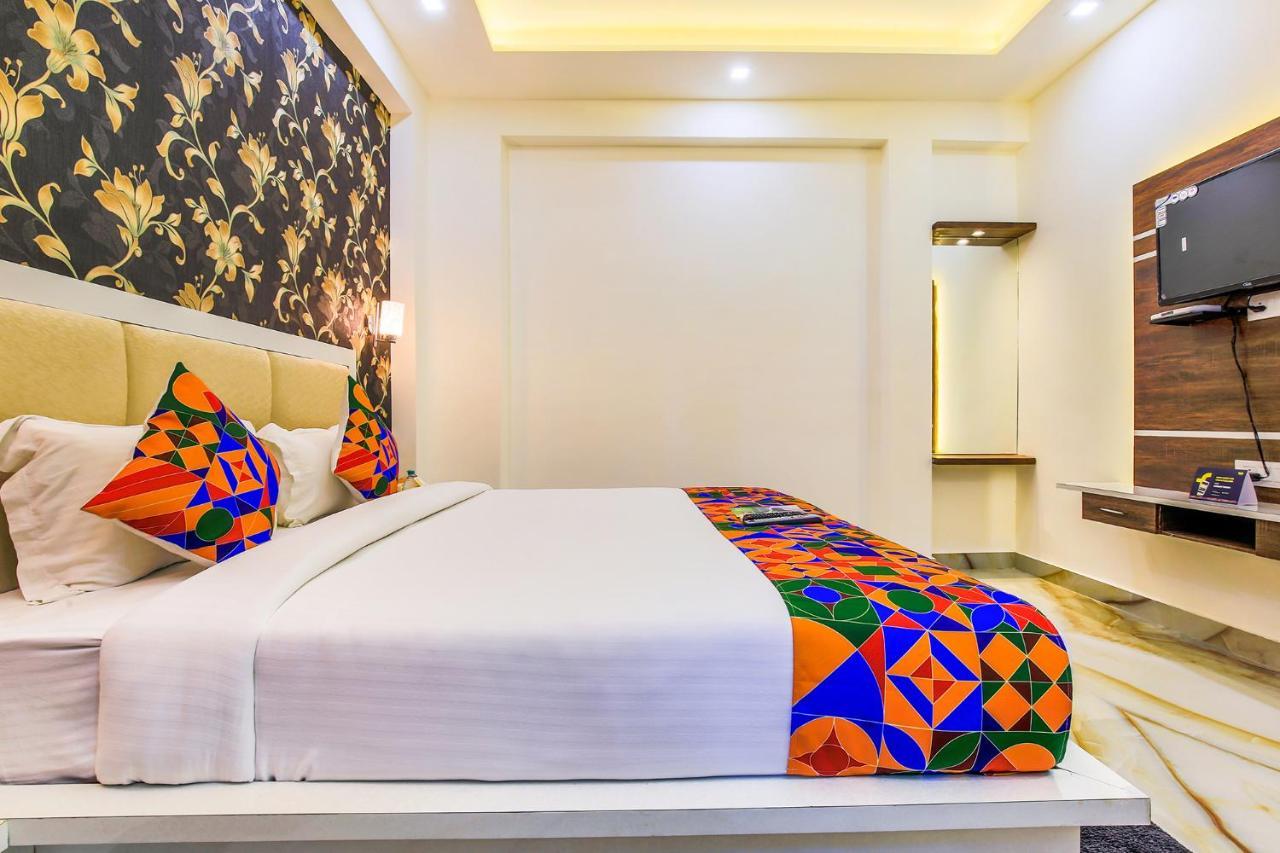 Fabhotel Star Of Taj Restobar Fatehabad Road Agra  Extérieur photo