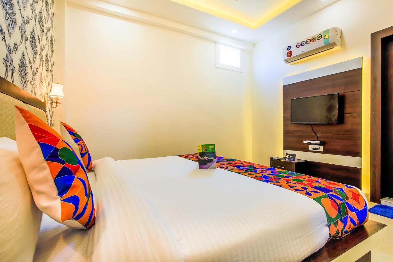 Fabhotel Star Of Taj Restobar Fatehabad Road Agra  Extérieur photo