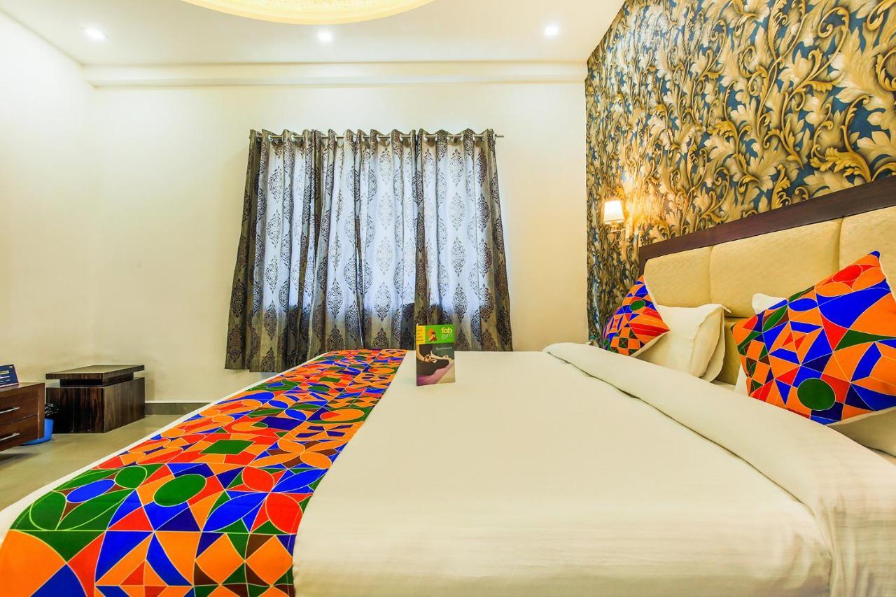 Fabhotel Star Of Taj Restobar Fatehabad Road Agra  Extérieur photo